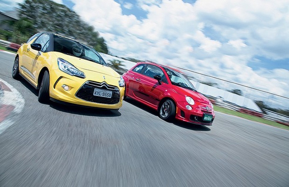 Duelo Fiat 500 Abarth x Citroen DS3 (Foto: Fabio Aro) — Foto: Auto Esporte