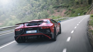Lamborghini Aventador LP 750-4 Superveloce