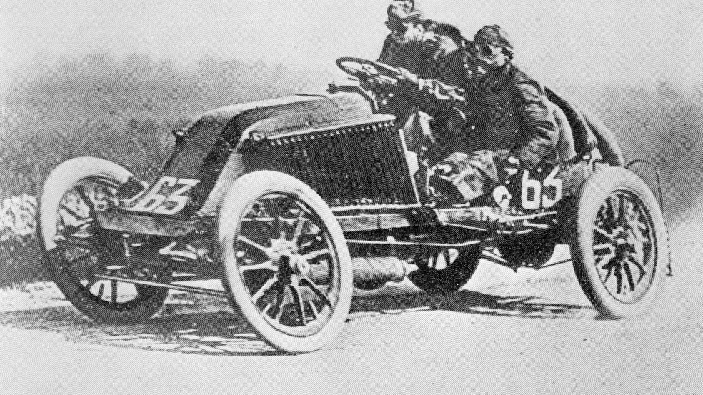 Automobilismo só esteve na Olimpíada em 1900 — Foto: COI
