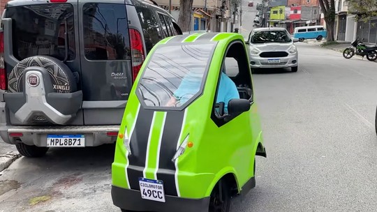 'Menor carro do mundo' é brasileiro e feito sobre uma cadeira de rodas