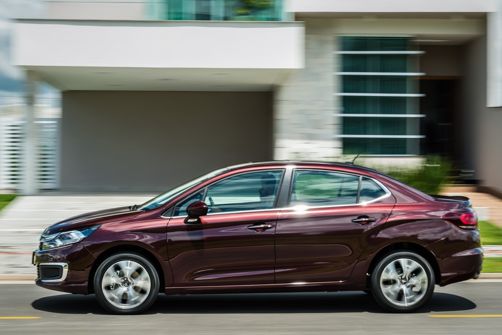 Citroën C4 Lounge — Foto: Divulgação