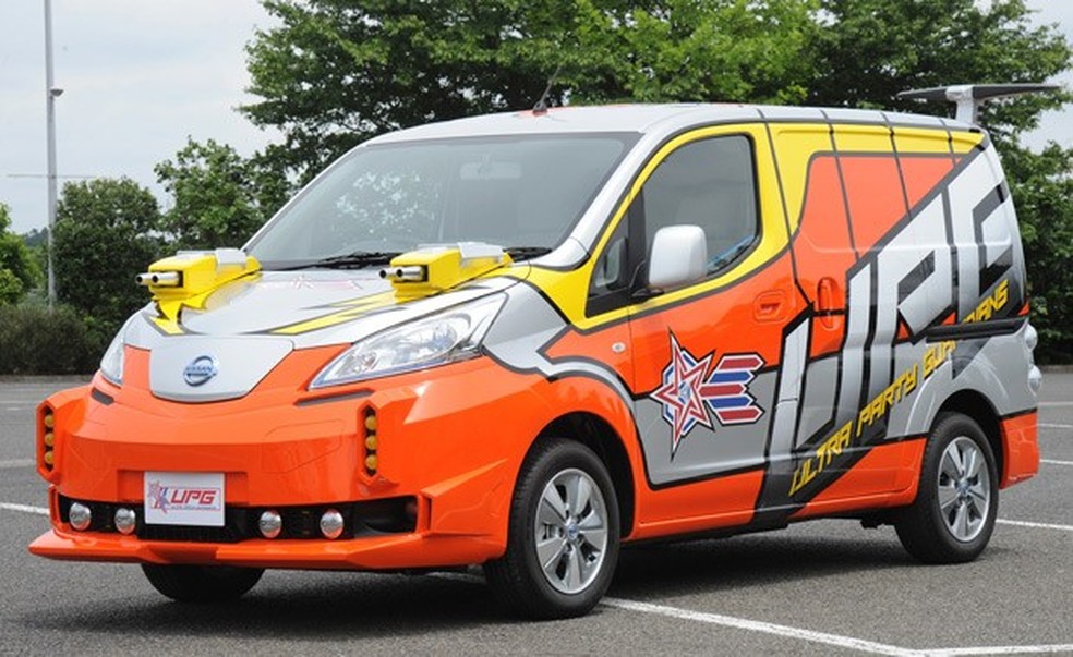Nissan Leaf será o meio de transporte do novo Ultraman (Foto: Divulgação) — Foto: Auto Esporte