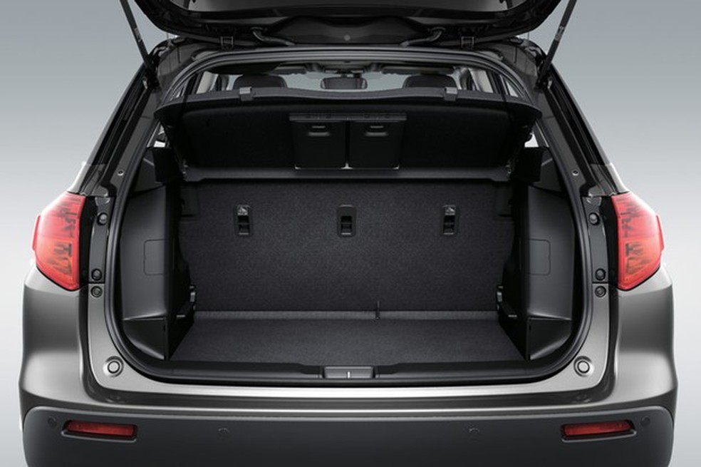 O porta-malas tem volume satisfatório (375 l) para o tamanho do Vitara (Foto: Divulgação) — Foto: Auto Esporte