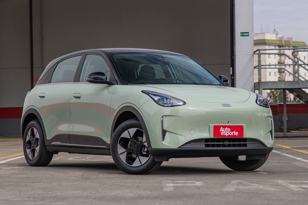 Geely supera BYD e lança carregador de carro elétrico mais rápido do mundo