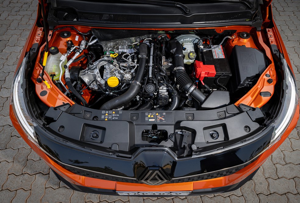 Renault Kardian vem equipado com motor 1.0 TCe — Foto: Murilo Góes/Auto News Brasil