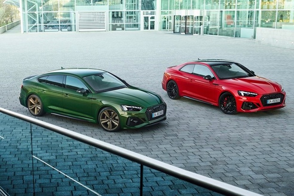 RS 5 é oferecido nas carrocerias Coupé e Sportback (Foto: Divulgação) — Foto: Auto Esporte