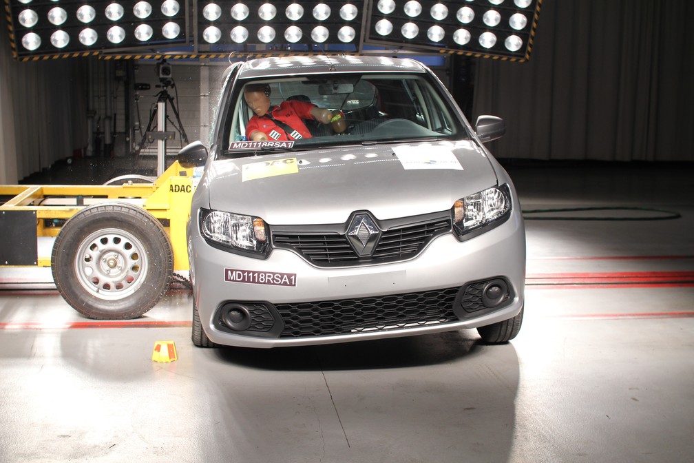 Para proteção de crianças, Sandero e Logan conseguiram 3 estrelas — Foto: Divulgação/Latin NCap