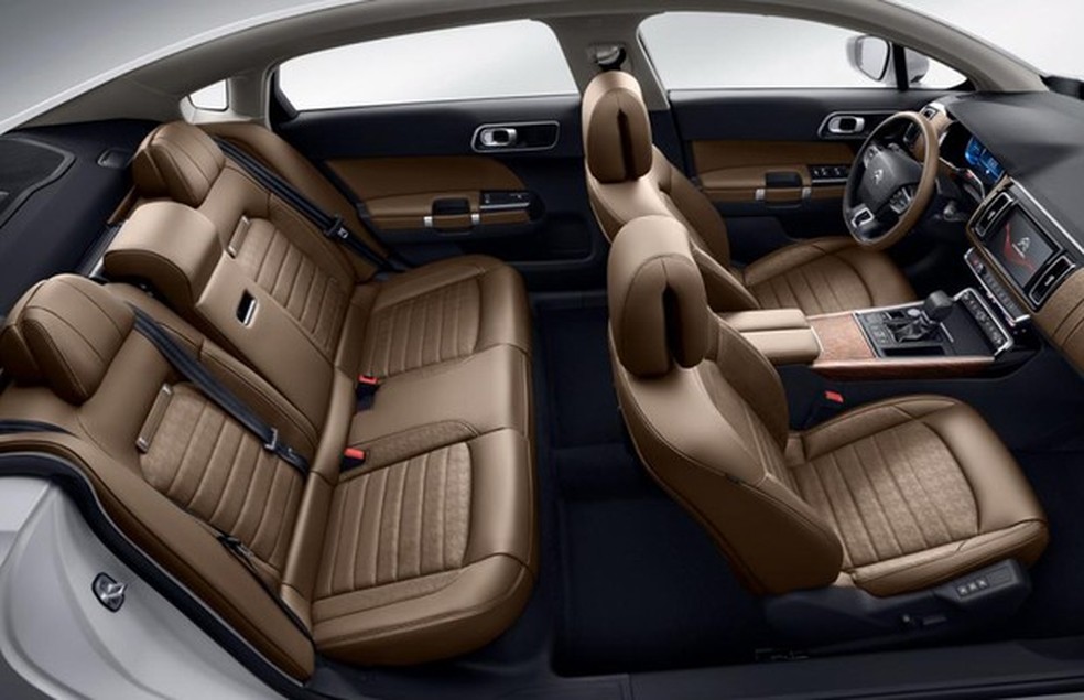 Interior do Citroën C6 (Foto: Divulgação) — Foto: Auto Esporte