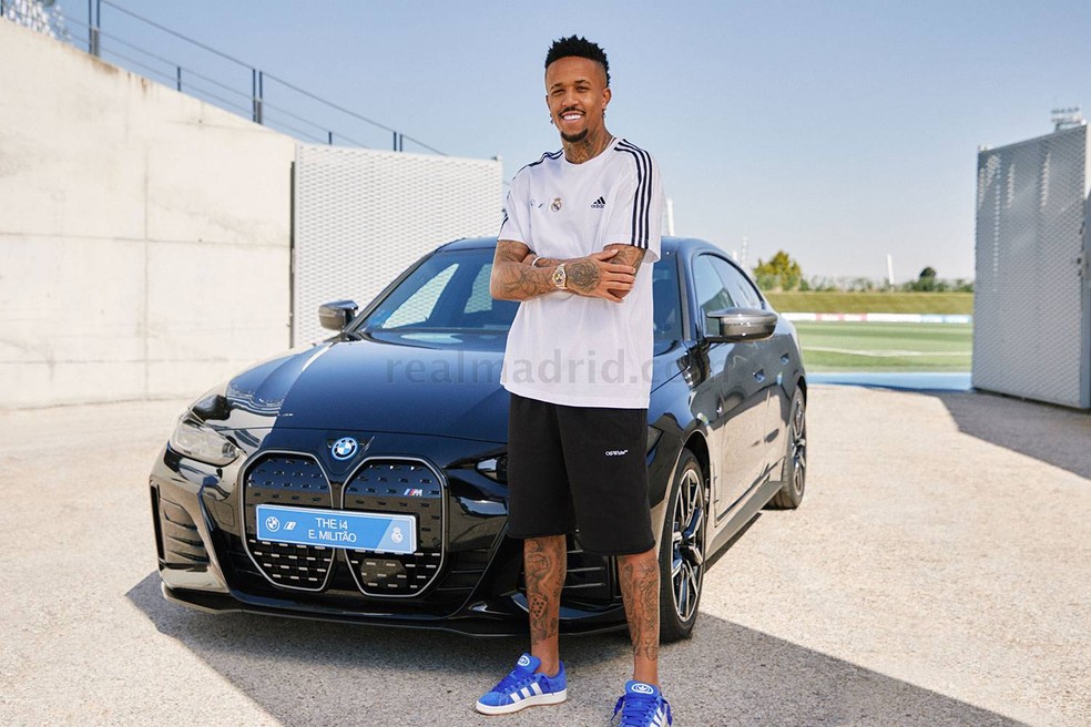 Éder Militão também escolhe por BMW i4 M50 — Foto: Reprodução/Real Madrid