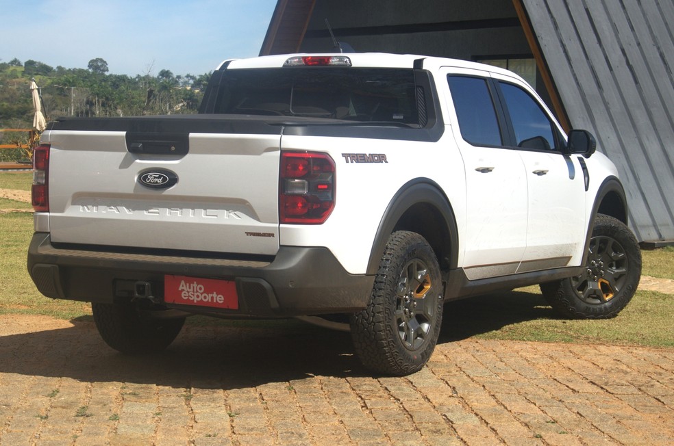 Ford Maverick Tremor tem detalhes em laranja por toda carroceria  — Foto: André Schaun/Auto News Brasil