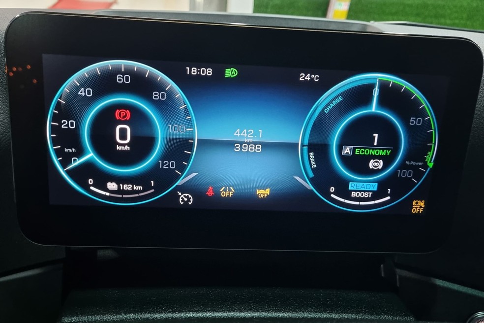 Mercedes-Benz eActros 400 bateu recorde de autonomia em teste de homologação com Auto News Brasil — Foto: Júlia Maria Toledo/Auto News Brasil