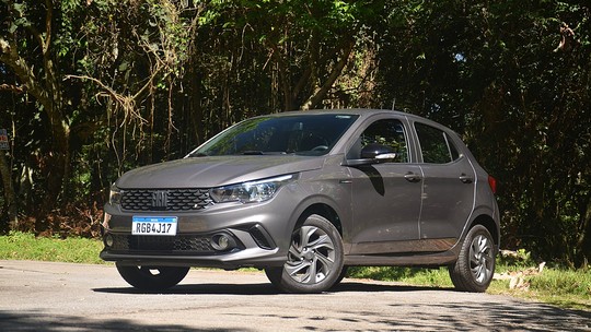 Fiat Argo 2022 estreia com motor mais fraco e econômico