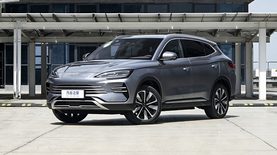 Novo BYD Song Plus tem 1.500 km de autonomia, cara de Seal e faz 25 km/l
