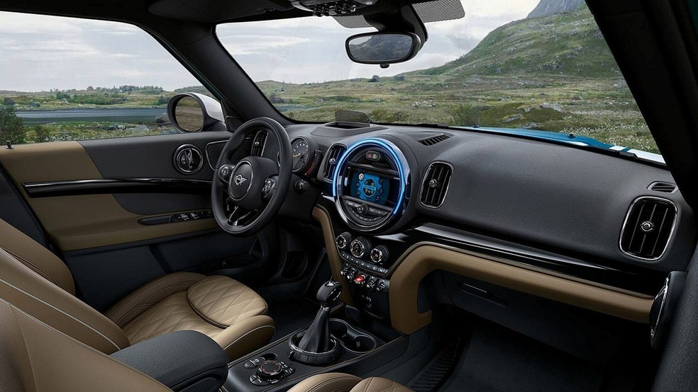 Tradição MINI e novas tecnologias: o mix perfeito para o interior premium do Countryman (Foto: Divulgação) — Foto: Auto Esporte