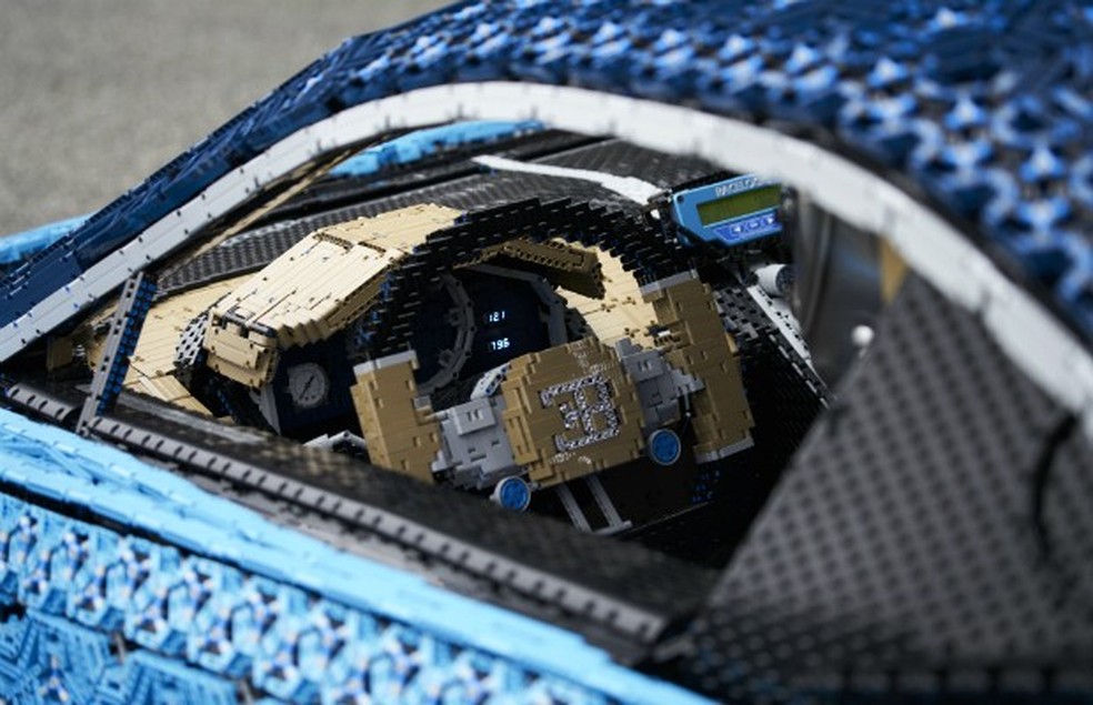LEGO cria uma réplica em tamanho real e dirigível do Bugatti Chiron (Foto: Divulgação) — Foto: Auto Esporte