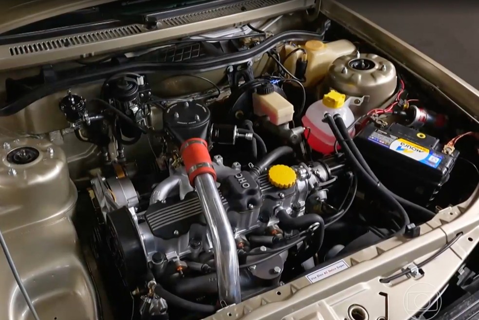 Motor 1.6 a etanol foi todo refeito e ganhou kit turbo para otimizar a performance — Foto: Reprodução/3PWEB