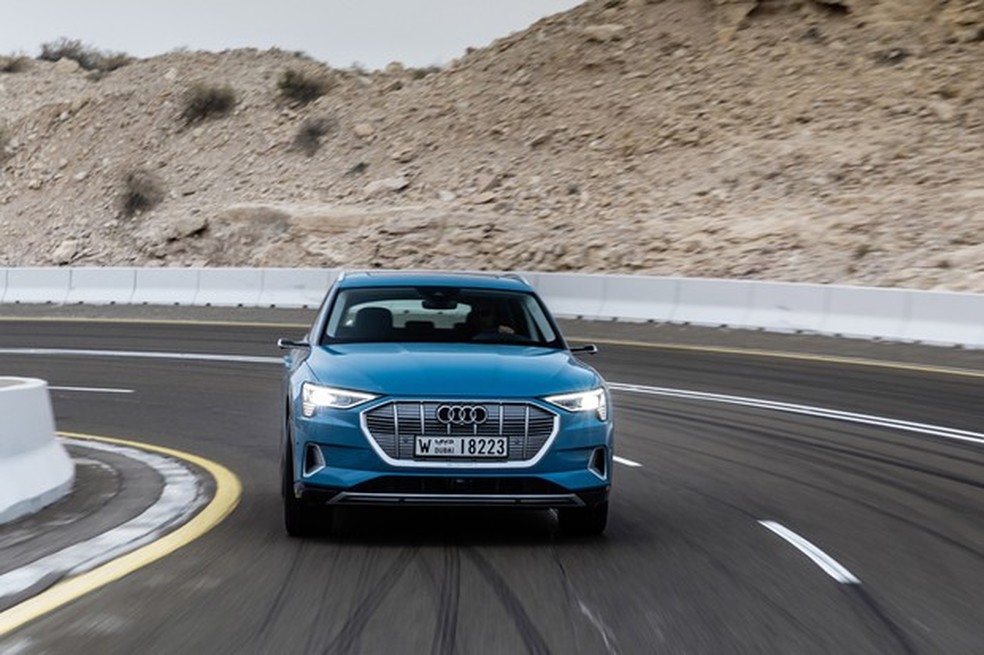 Audi e-tron chega em maio, mas já pode ser encomendado (Foto: Divulgação) — Foto: Auto Esporte