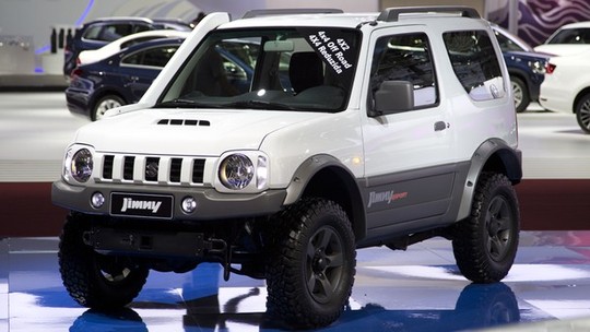 Suzuki revela o pequeno jipe Jimny no Salão do Automóvel
