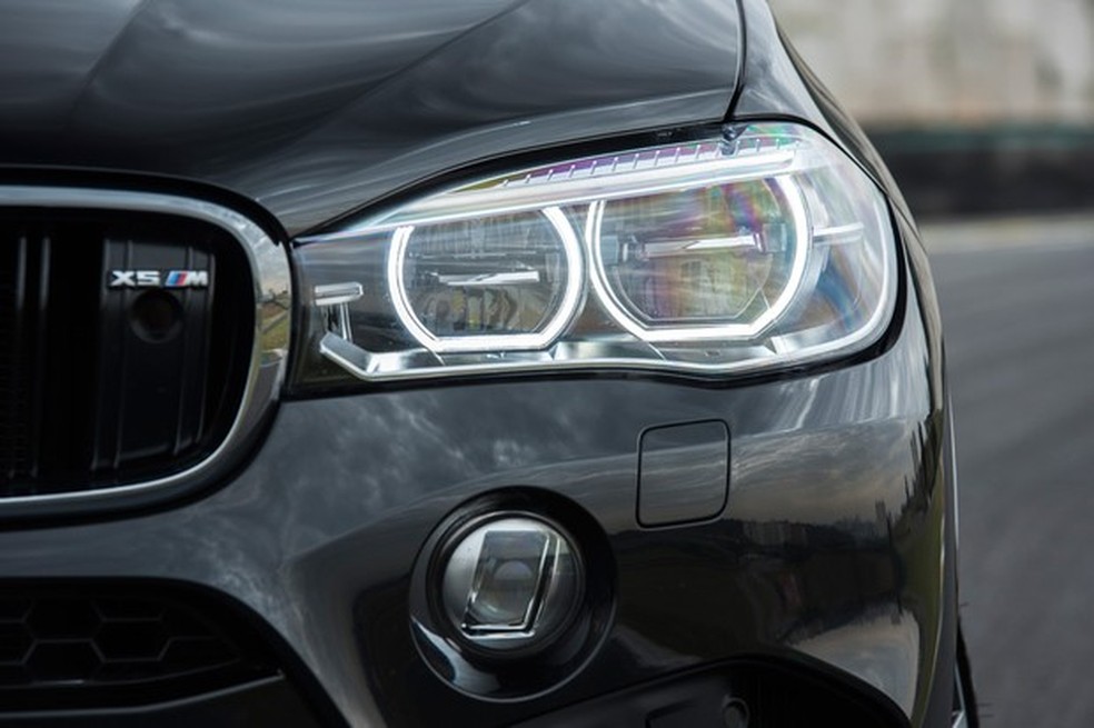 Faróis adaptativos iluminados totalmente por leds virão de série (Foto: Divulgação) — Foto: Auto Esporte