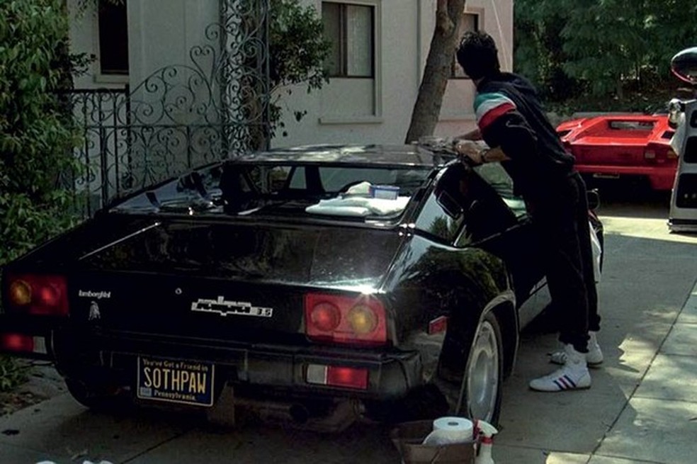 Lamborghini Jalpa P3500 (preto) e Lamborghini Countach LP 500 S (vermelho) (Foto: Divulgação) — Foto: Auto Esporte