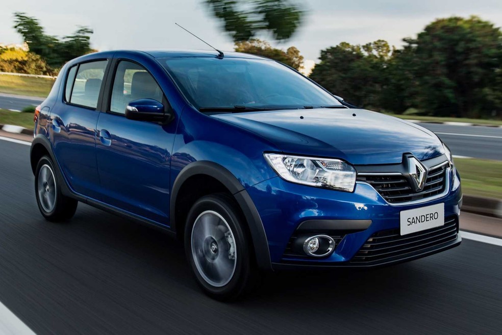Renault Sandero Intense traz câmbio automático CVT — Foto: Divulgação/Renault