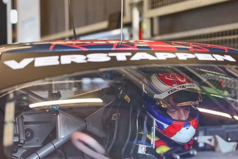 Max Verstappen acelerando a Ferrari 296 GT3 — Foto: Reprodução Instagram/@grandprix