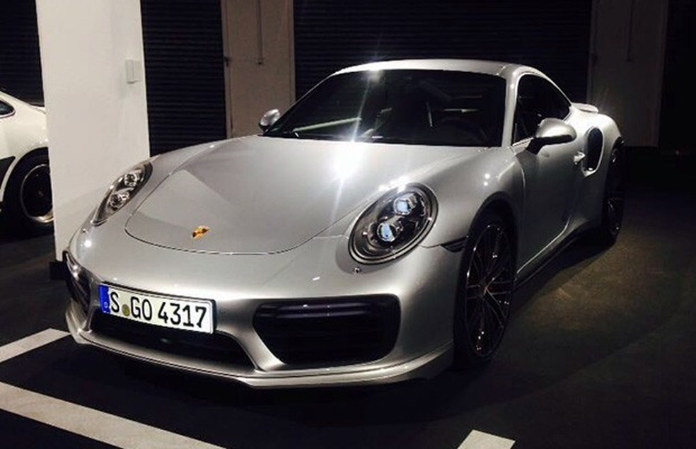 Porsche 911 Turbo em evento de lançamento (Foto: Julio Cabral/Auto News Brasil) — Foto: Auto Esporte