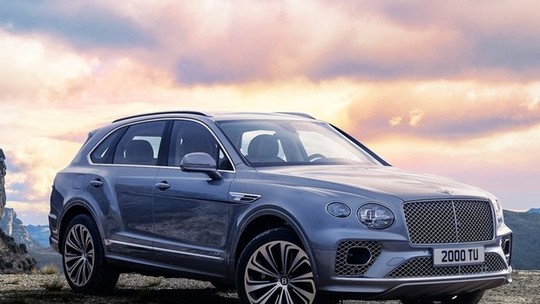 Bentley Bentayga muda o visual e fica ainda mais tecnológico e espaçoso para brigar com Urus e Cullinan