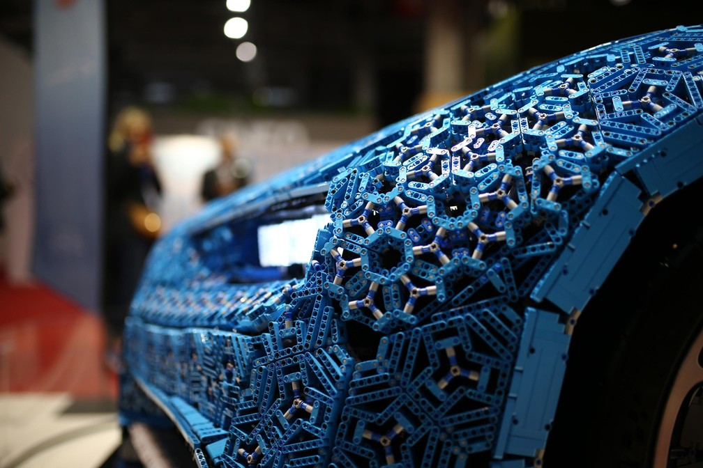 Bugatti Chiron de Lego no Salão de Paris 2018 — Foto: Newspress