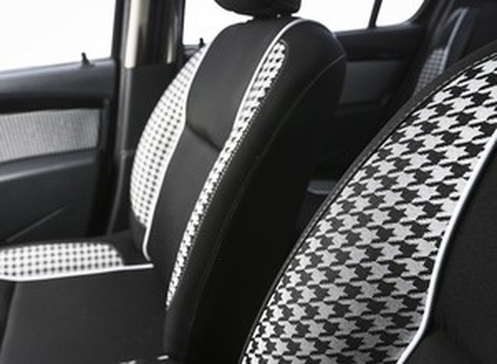 Bancos do Sandero Stepway Tweed — Foto: Auto Esporte