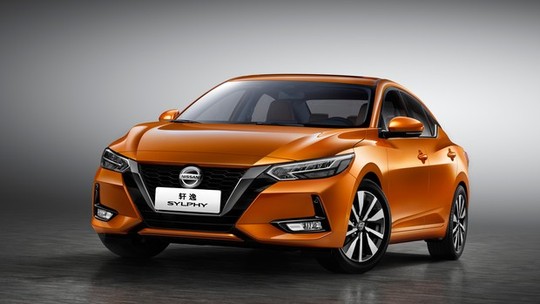 Novo Nissan Sentra surge bem mais esportivo em Xangai