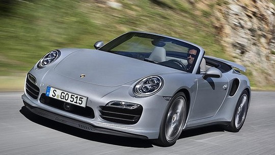 Porsche revela 911 Turbo Cabriolet
