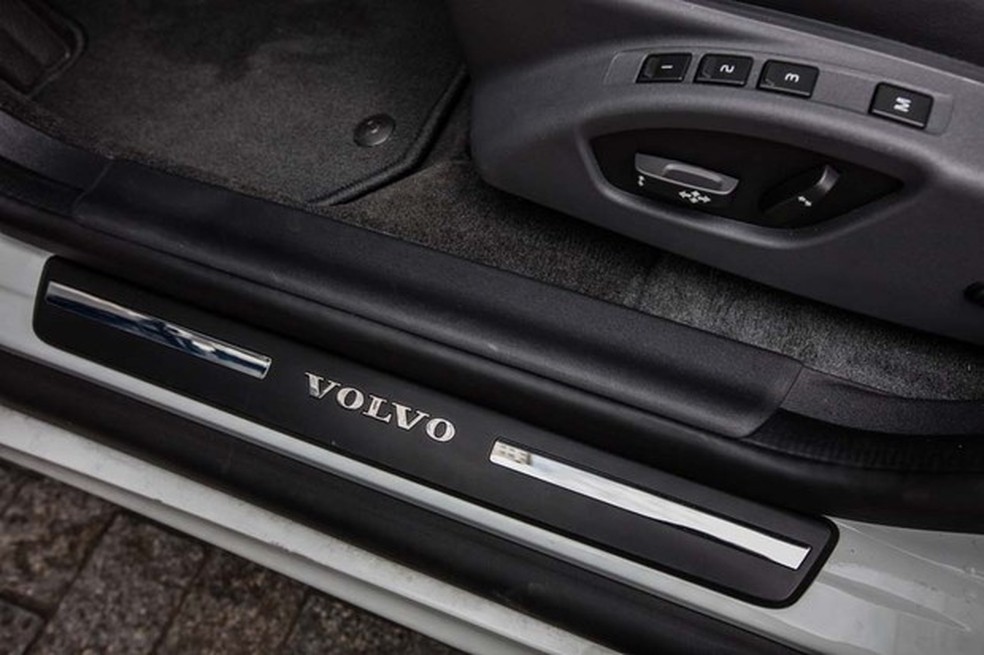 Volvo XC60 D5 Momentum (Foto: Marcos Camargo/Auto News Brasil) — Foto: Auto Esporte