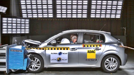 Peugeot 208 tira duas estrelas no teste de segurança do Latin NCAP; Hyundai Tucson zera 