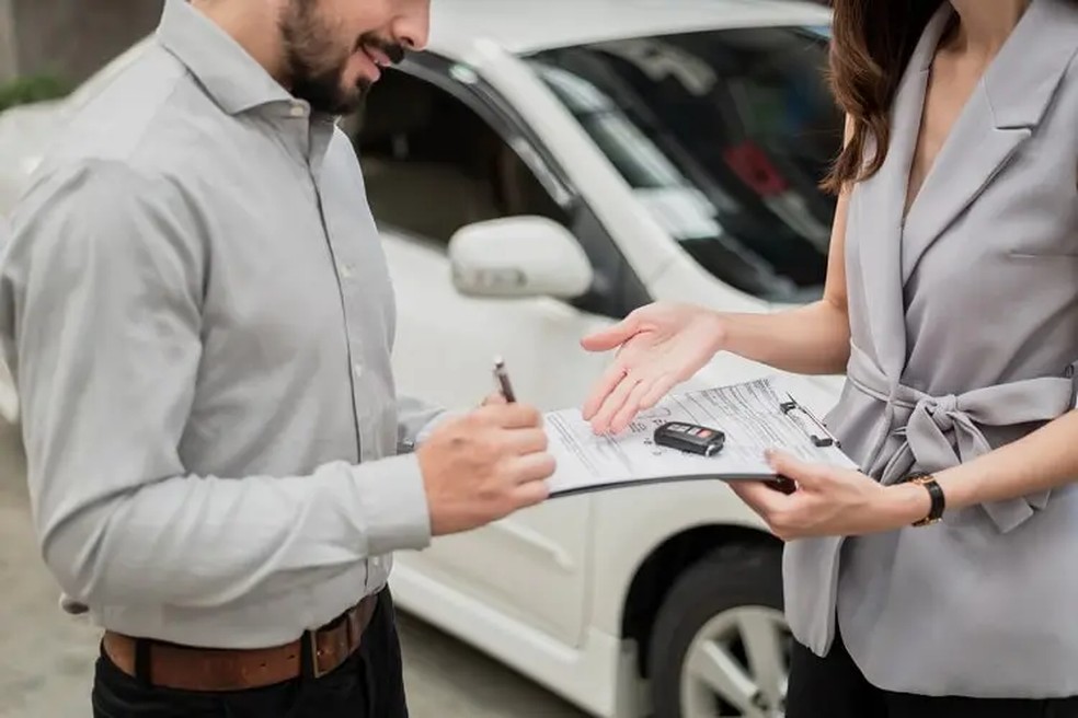 Adquirir um carro sob o regime de um contrato elimina alguns gastos, mas também tem ônus — Foto: Divulgação