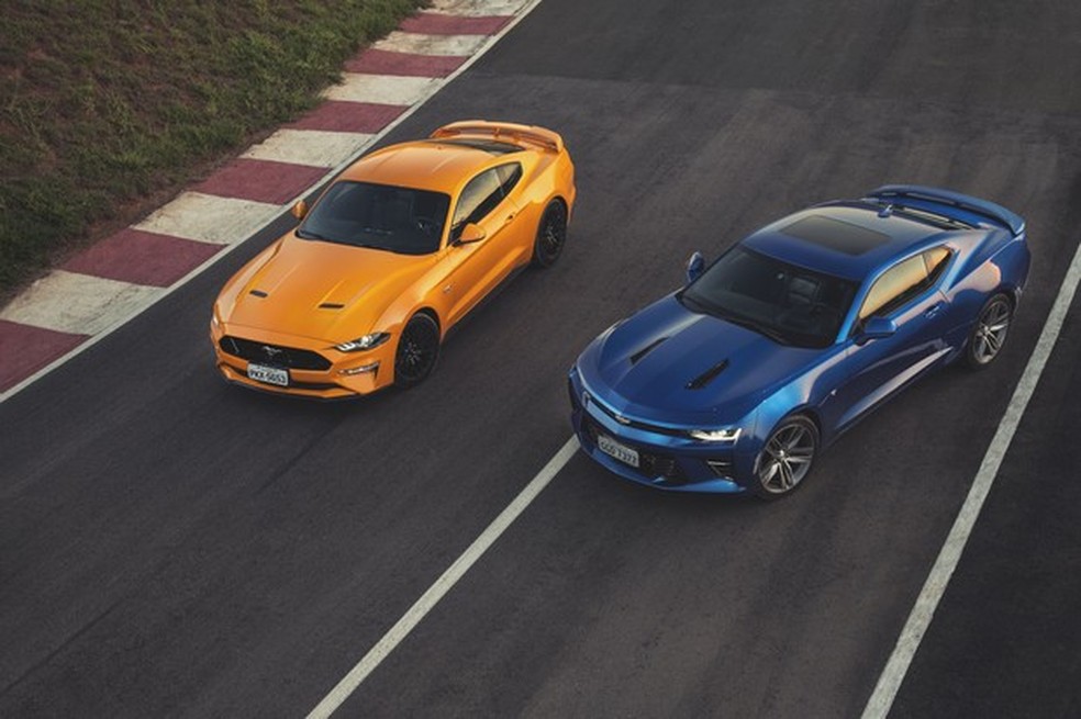 Esportivos são musculosos e para lá de emocionais (Foto: Fabio Aro/Auto News Brasil) — Foto: Auto Esporte