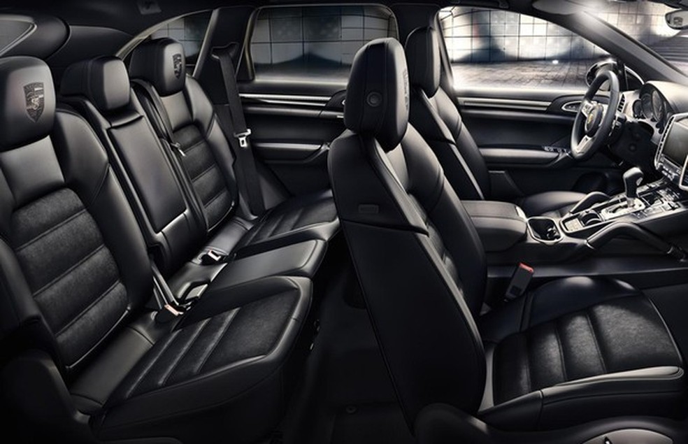Porsche Cayenne Platinum Edition (Foto: Divulgação) — Foto: Auto Esporte