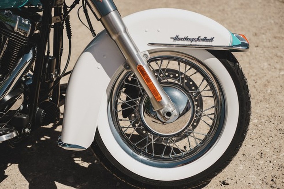 Harley-Davidson Heritage Softail Classic (Foto: Divulgação) — Foto: Auto Esporte