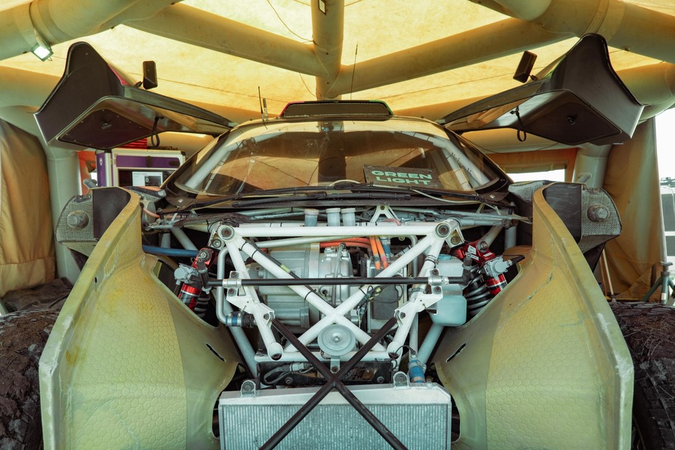 SUV elétrico do Extreme E são construídos com uma estrutura tubular de liga de aço reforçada com nióbio — Foto: Enel X Way/Divulgação