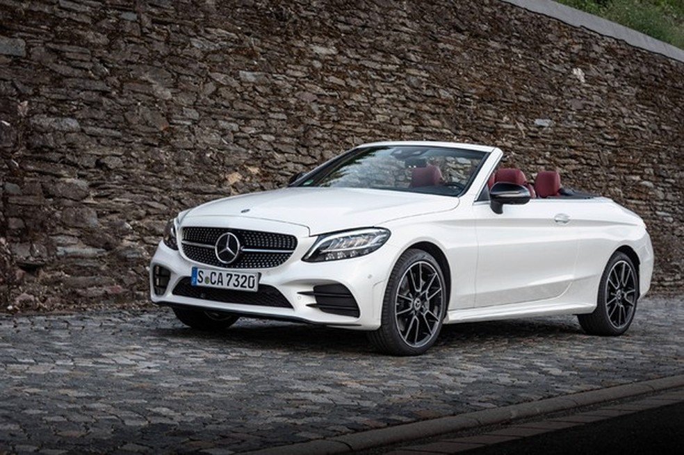 Mercedes-Benz C300 Cabriolet vai fazer companhia a cupê e sedã (Foto: Divulgação) — Foto: Auto Esporte