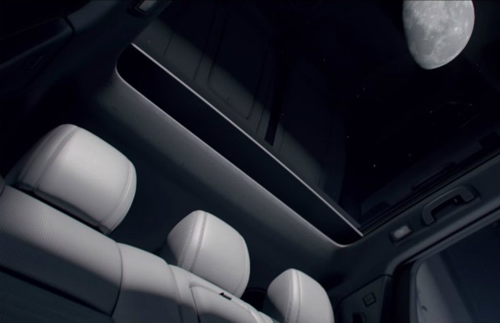 Land Rover Discovery Sport (Foto: Reprodução Youtube) — Foto: Auto Esporte