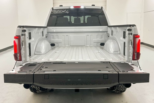 Ford F-150 Tremor 2025 - caçamba