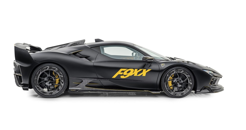 Ferrari Mansory F9XX abusa da fibra carbono em toda a carroceria — Foto: Divulgação