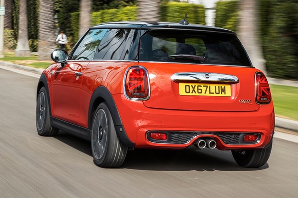 Mini hatch e Cooper reestilizados (Foto: Divulgação) — Foto: Auto Esporte