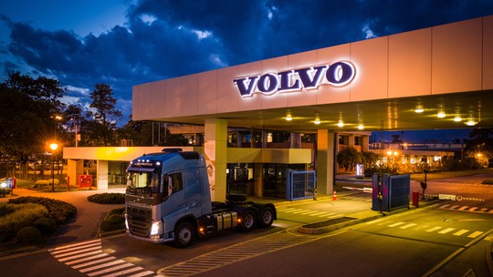 Volvo anuncia investimento de R$ 250 milhões em fábrica de caminhões no Paraná