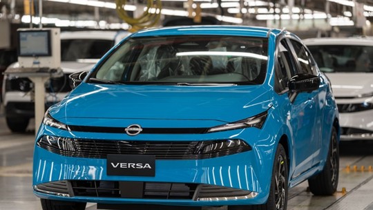Novo Nissan Versa é mostrado no México e está a caminho do Brasil