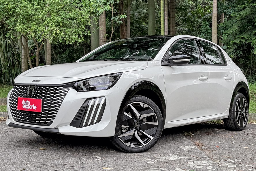 Peugeot 208 GT Hybrid