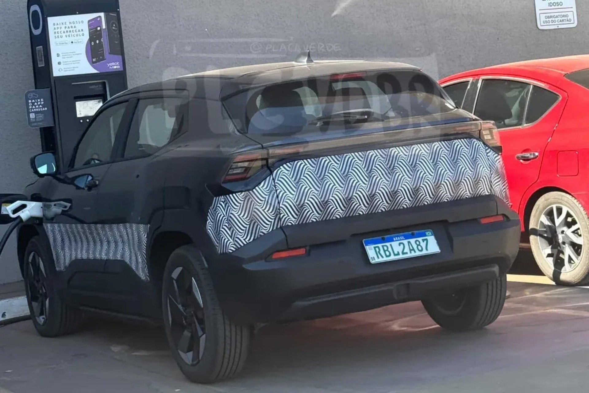 Flagra: Suzuki e-Vitara é a resposta para o futuro da marca no Brasil