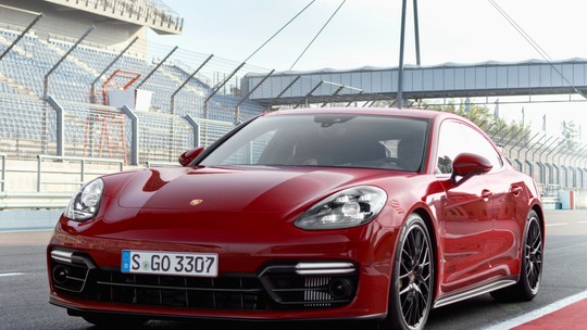 Porsche Panamera ganha versão GTS de 460 cavalos de potência