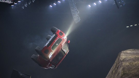 Jaguar E-Pace chegará ao Brasil com preços a partir de R$ 222 mil